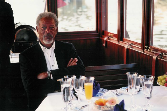 Morgan Freeman na palubě člunu Vodouch | Pražské Benátky