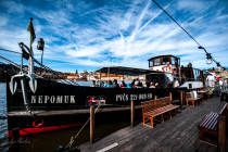Loď Nepomuk v přístavu | Pražské Benátky | Salonní rychloloď Nepomuk