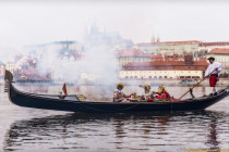 Gondola Eleonora v karnevalovém | Pražské Benátky | Gondola