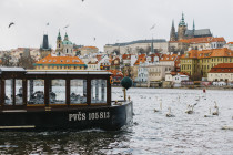 Vodouch s panoramatem Hradčan | Pražské Benátky | Lodě Vodouch